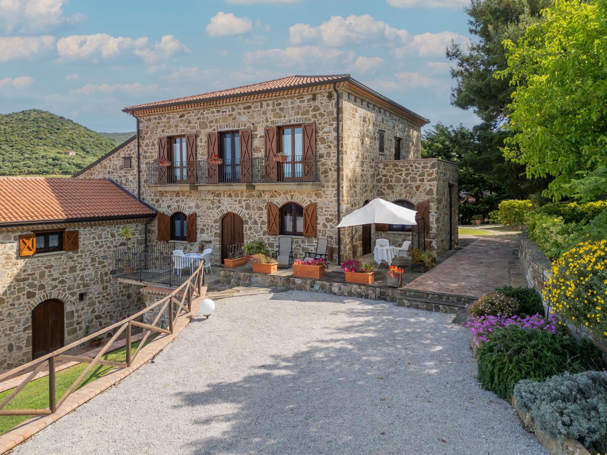 Casale Il Sauco * Santa Maria di Castellabate